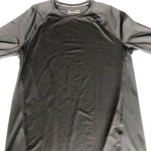 Long sleeve fitted  under armour (L) never worn